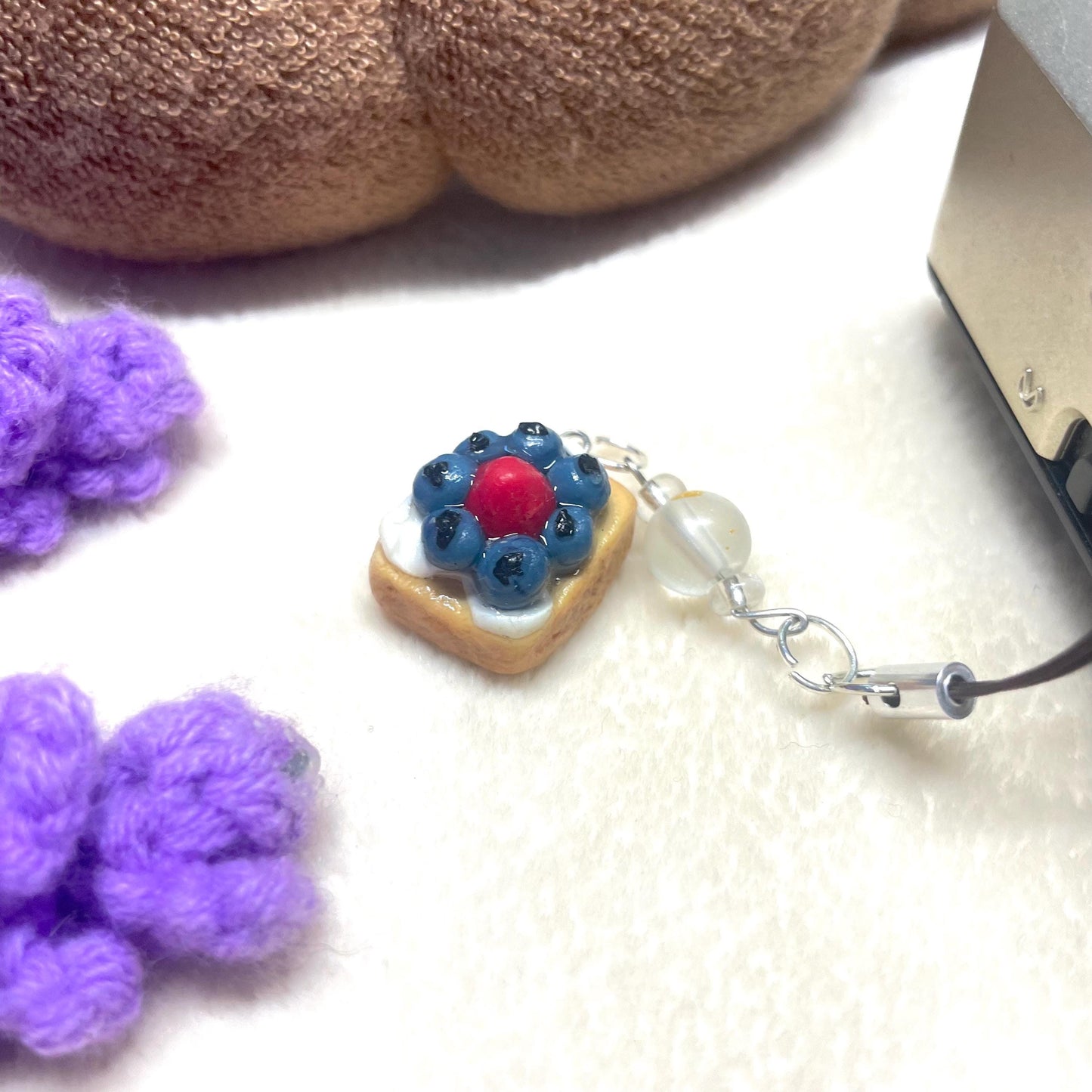 Handmade Polymer Clay Strawberry Blueberry Cake Keychain Cute Dessert Keychain Fun Keyring Foodie Gift Cute Food Jewelry